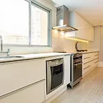 Apartamento Moderno e Aconchegante com ótima Localização CA19G
